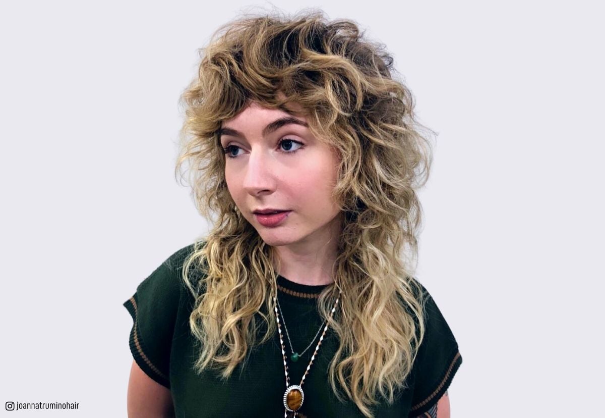 26 Most Flattering Wolf Cuts for Curly Hair